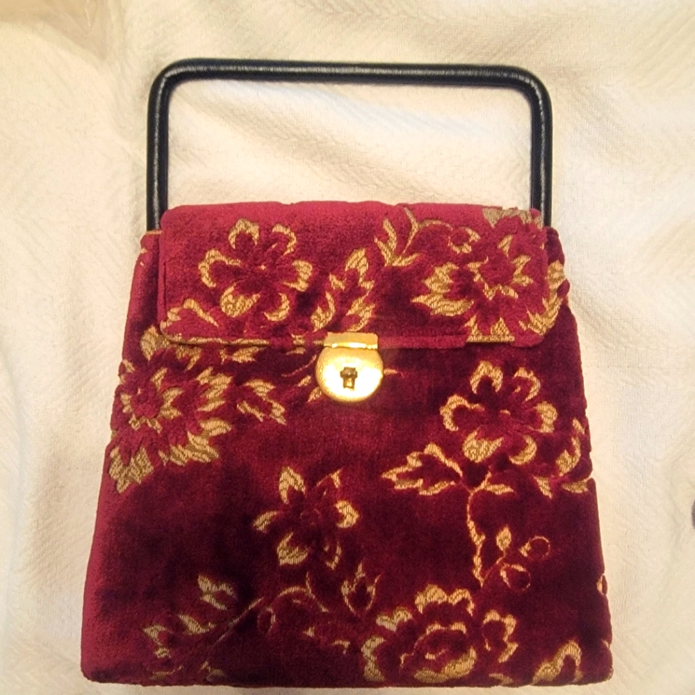 Beau Sac vintage burgundy and gold hand bag